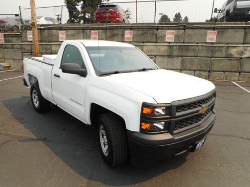 Used 2014 Chevrolet Silverado 1500 W/T w/ Trailering Package RWD image 3
