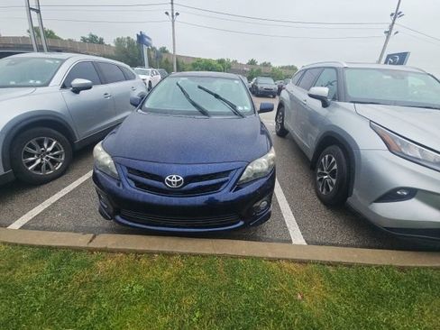 Used 2013 Toyota Corolla S FWD image 13