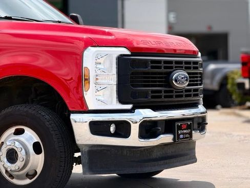 Used 2024 Ford F350 XL w/ FX4 Off-Road Package AWD/4WD image 9
