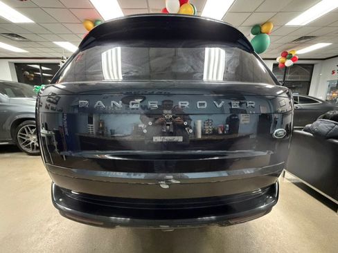 Used 2023 Land Rover Range Rover Long Wheelbase SE image 11