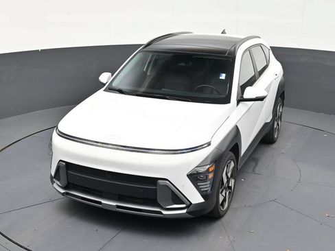 Used 2024 Hyundai Kona Limited FWD image 19