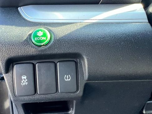 Used 2015 Honda CR-V LX image 13