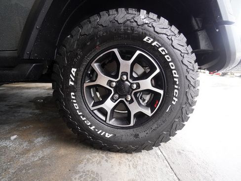 Used 2023 Jeep Wrangler Unlimited Rubicon AWD/4WD image 39
