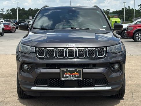 Used 2024 Jeep Compass Limited AWD/4WD image 8