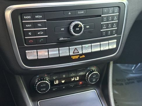 Used 2018 Mercedes-Benz GLA 250 4MATIC image 18