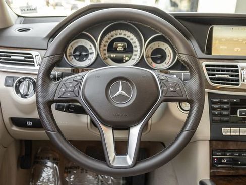 Used 2014 Mercedes-Benz E 250 BlueTEC Sedan image 9
