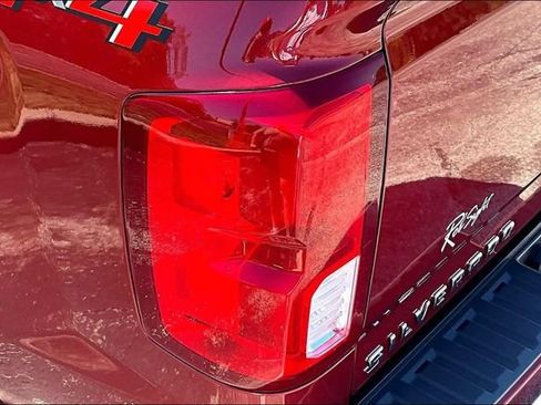 Used 2018 Chevrolet Silverado 1500 High Country AWD/4WD image 23