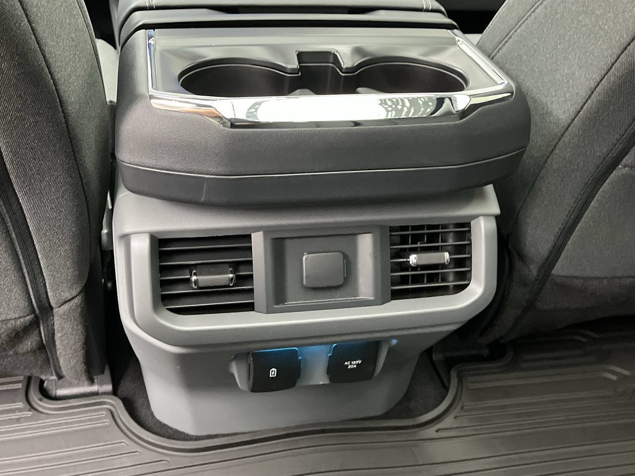 Used 2025 Ford F150 XLT w/ Equipment Group 303A High AWD/4WD image 13