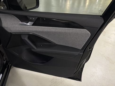 New 2026 Volkswagen Tiguan S AWD/4WD image 38