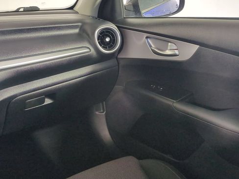 Used 2024 Kia Forte LXS FWD image 17