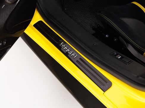 Used 2020 Ferrari 488 Pista image 27