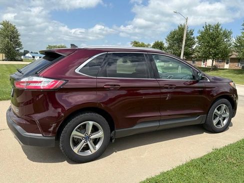 Used 2020 Ford Edge SEL w/ Convenience Package AWD/4WD image 4