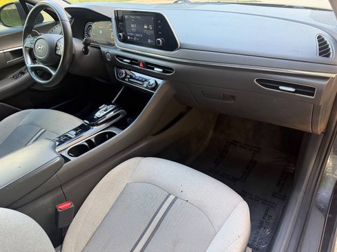 Used 2021 Hyundai Sonata SEL w/ Convenience Package FWD image 9