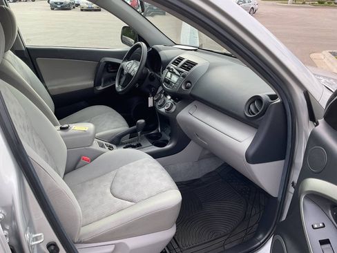Used 2011 Toyota RAV4 4WD w/ Base L4 Extra Value Pkg image 35