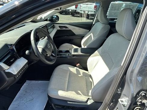 Used 2025 Toyota Camry XLE w/ Premium Plus Package FWD image 17