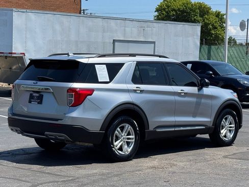 Used 2020 Ford Explorer XLT w/ Equipment Group 202A AWD/4WD image 7