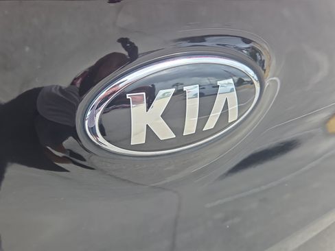 Used 2020 Kia Sportage S FWD image 36