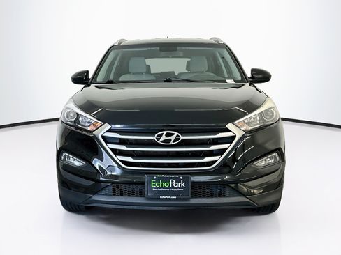 Used 2017 Hyundai Tucson SE w/ SE Popular Package 02 AWD/4WD image 2