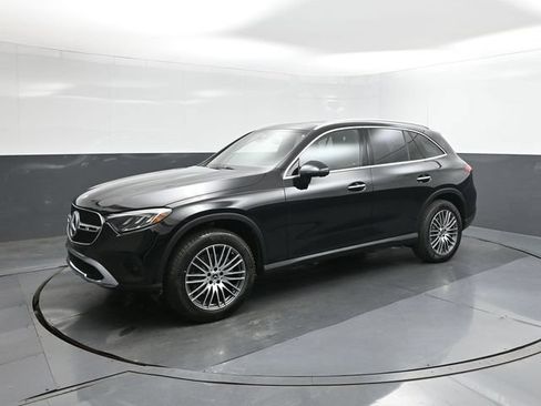 New 2026 Mercedes-Benz GLC 300 image 1