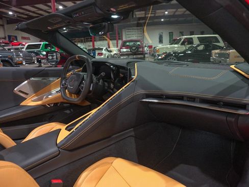 Used 2020 Chevrolet Corvette Stingray Preferred Cpe w/ 2LT Preferred Equipment Group RWD image 35