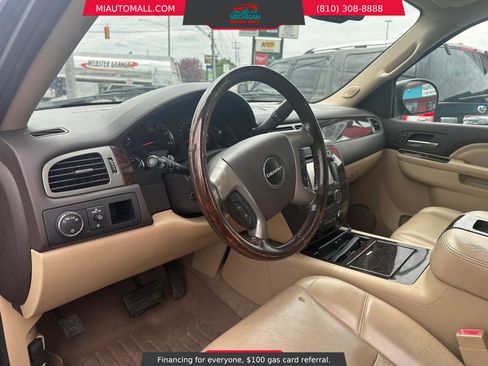 Used 2014 GMC Yukon XL Denali AWD/4WD image 8