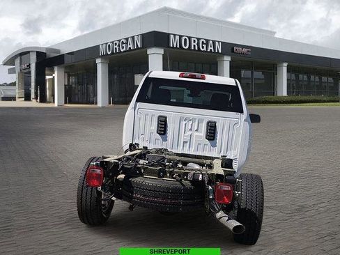 New 2025 GMC Sierra 2500 Pro w/ Convenience Package image 6