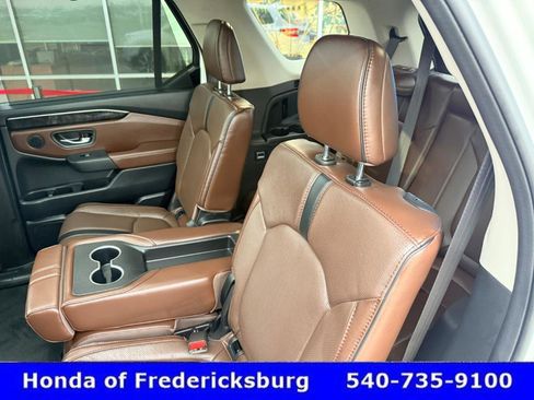 Certified 2025 Honda Pilot Elite image 30