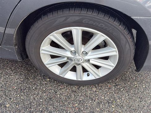 Used 2012 Toyota Camry XLE w/ Convenience Pkg FWD image 15
