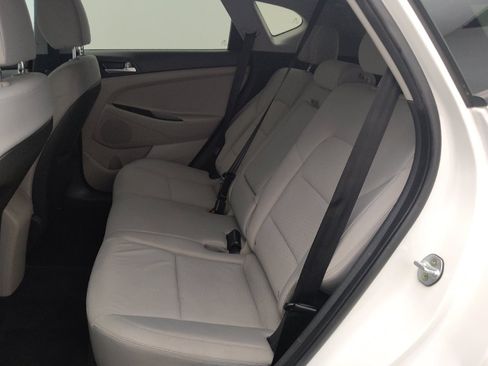 Used 2020 Hyundai Tucson SE FWD image 18