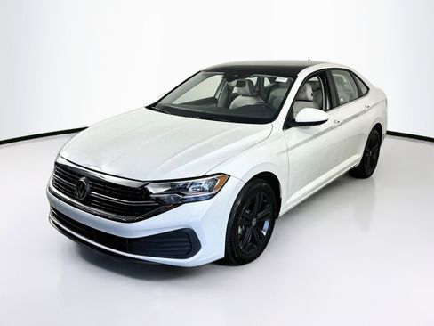 Used 2023 Volkswagen Jetta SE FWD image 1