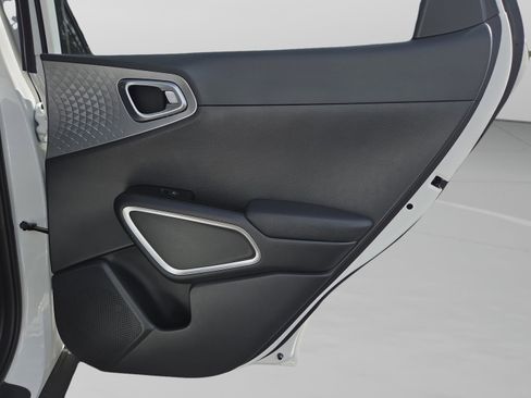 New 2025 Kia Soul LX image 35