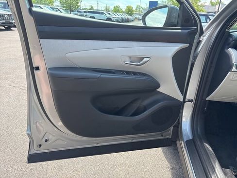 Certified 2025 Hyundai Tucson SEL AWD/4WD image 18