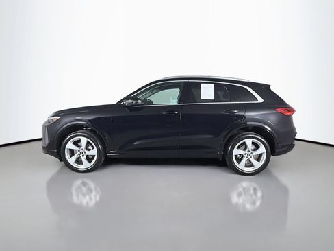 Certified 2025 Audi Q5 Premium Plus w/ Premium Plus AWD/4WD image 4