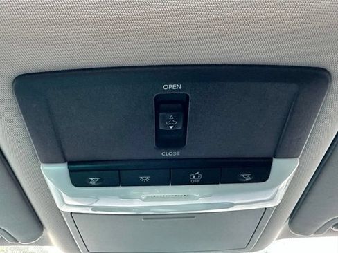 Used 2019 Nissan Altima 2.5 SV FWD image 36