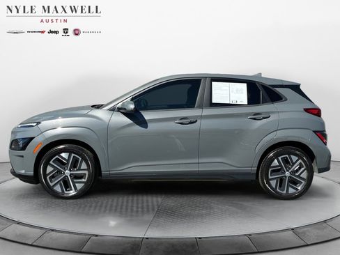 Used 2023 Hyundai Kona SE w/ Cargo Package image 13
