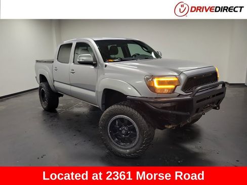 Used 2015 Toyota Tacoma 4x4 Double Cab image 1