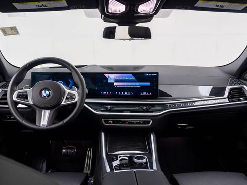 Certified 2026 BMW X6 xDrive40i AWD/4WD image 10