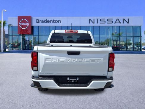 Used 2024 Chevrolet Colorado LT RWD image 6