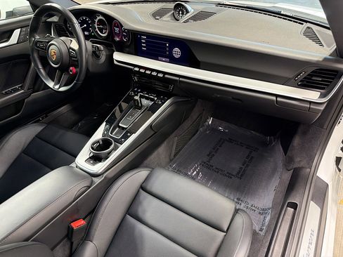 Certified 2024 Porsche 911 Carrera image 14