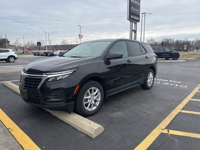 Used 2022 Chevrolet Equinox LS w/ LS Convenience Package