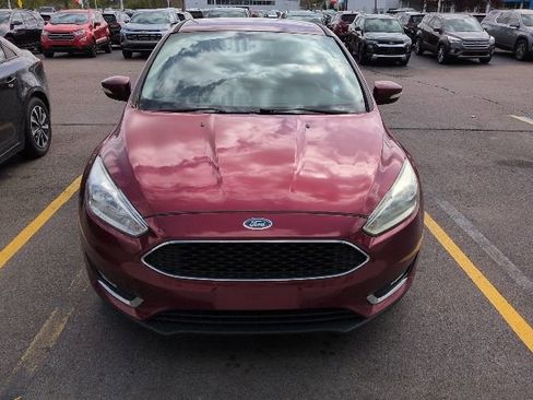 Used 2016 Ford Focus SE w/ SE Cold Weather Package FWD image 2