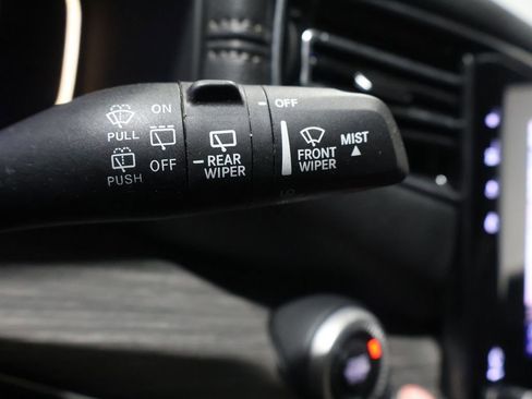 Used 2024 Jeep Wagoneer L Series III w/ Flexible Seating Group image 35