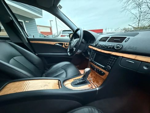 Used 2006 Mercedes-Benz E 350 4MATIC Sedan image 30