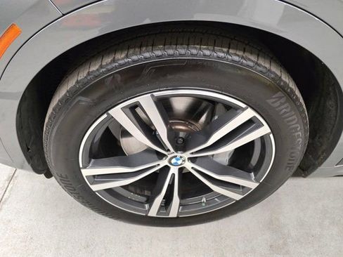 Used 2023 BMW X7 xDrive40i w/ Executive Package image 10