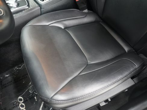 Used 2017 Chrysler 300 Limited w/ Driver Convenience Group RWD image 12
