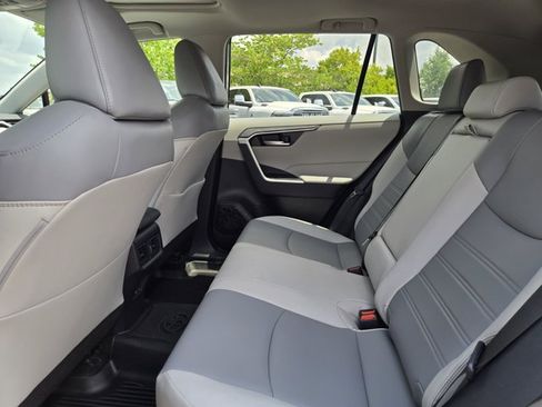 Used 2023 Toyota RAV4 XLE Premium AWD/4WD image 15