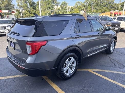 Certified 2022 Ford Explorer XLT image 8