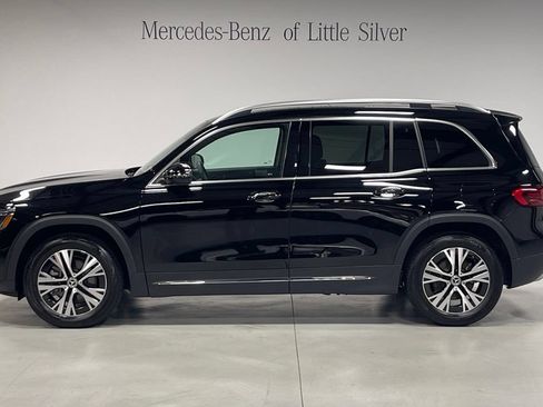 Used 2026 Mercedes-Benz GLB 250 4MATIC image 2
