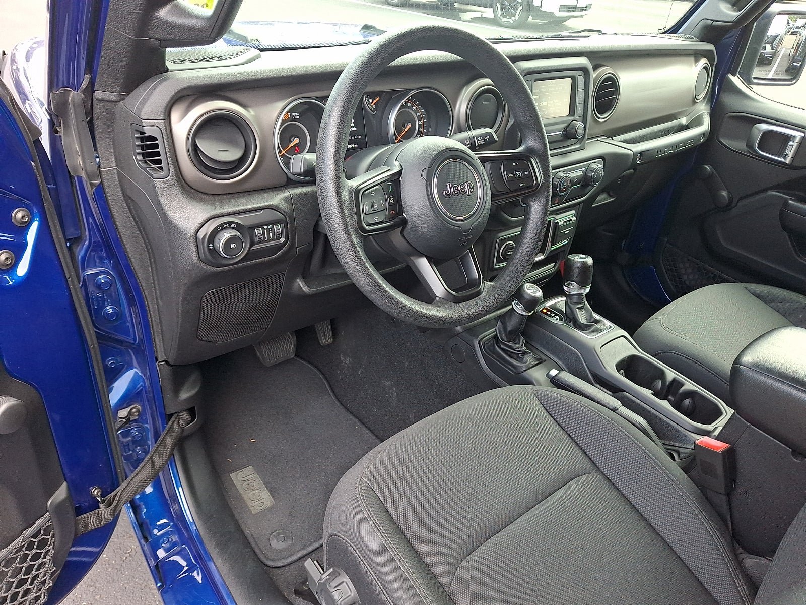 Used 2018 Jeep Wrangler Sport AWD/4WD image 11