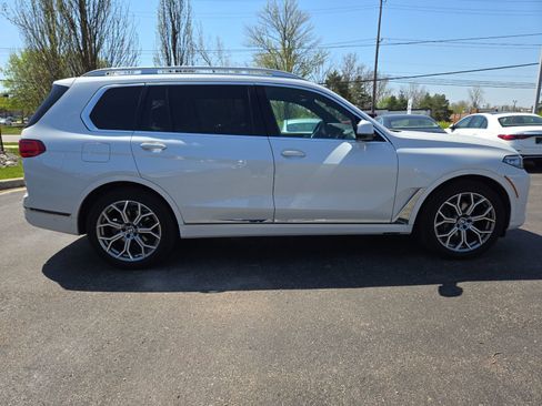Used 2021 BMW X7 xDrive40i w/ Premium Package AWD/4WD image 6